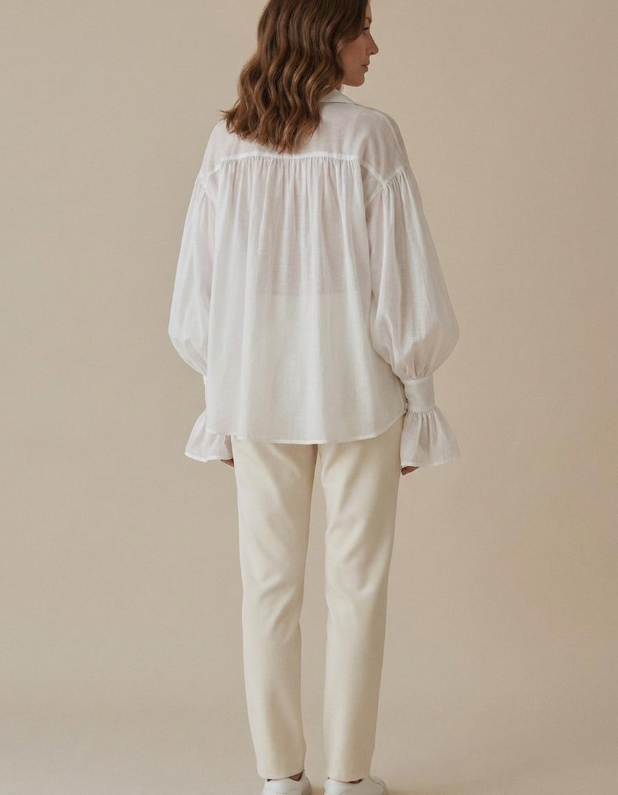 Joana | Blusa amplia con manga globo y volante - Blanco