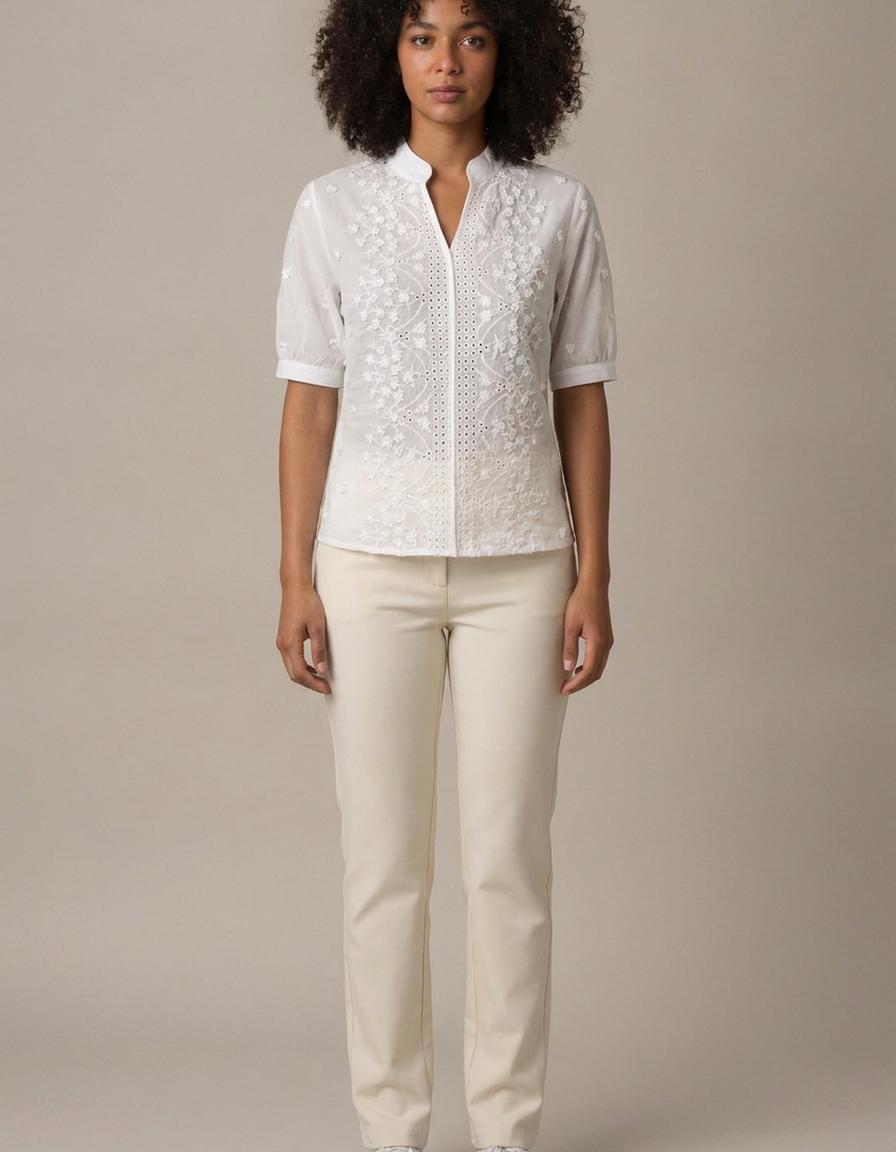 Jana | Blusa bordada de flores y manga corta - Blanco
