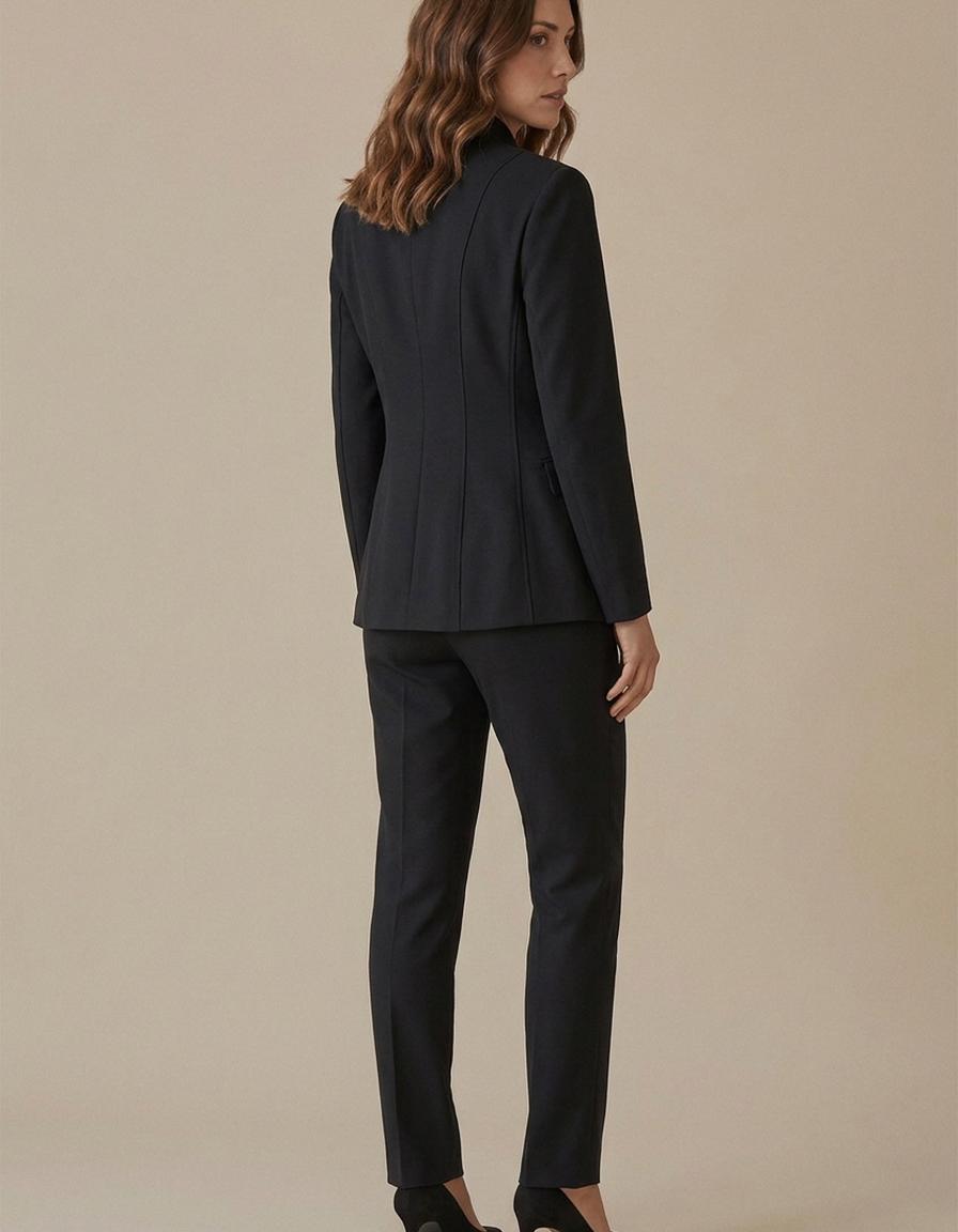 Águeda | Traje de cuello alto y pantalón recto - Negro