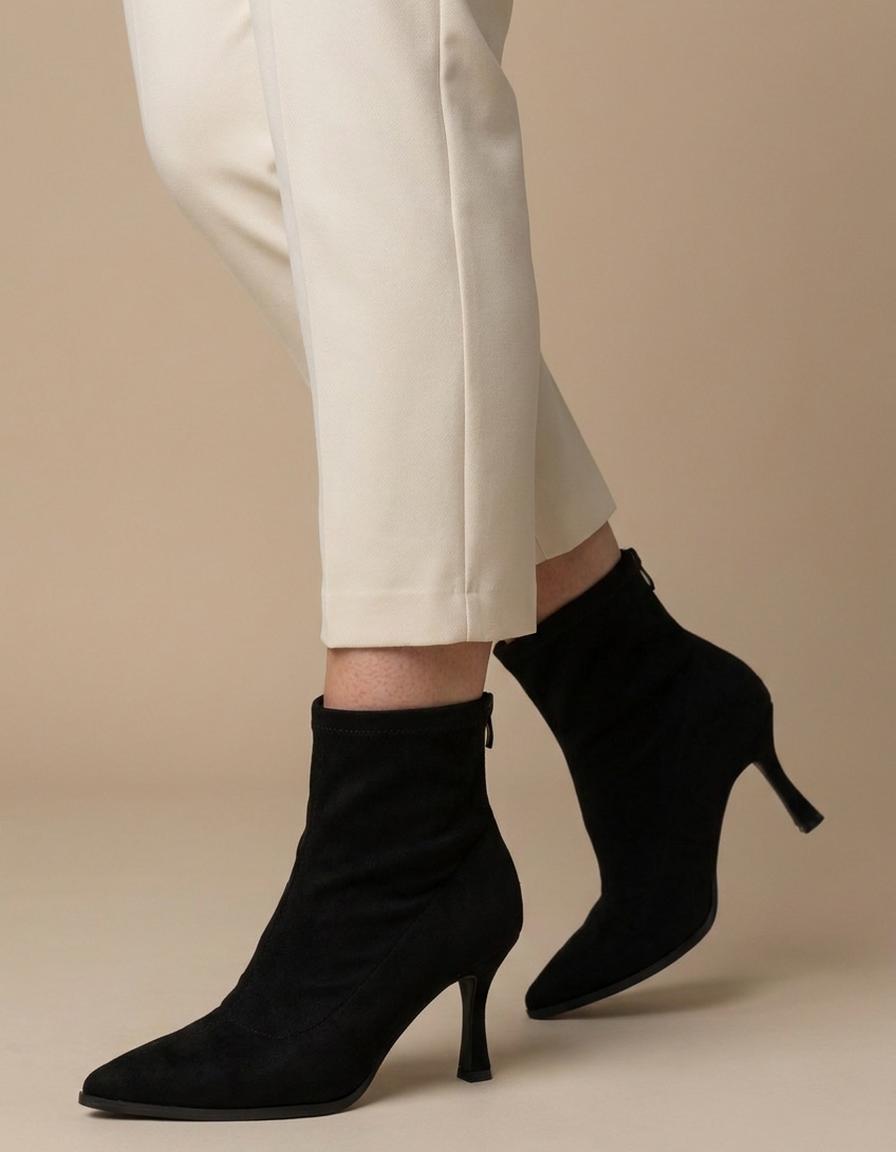 Raquel | Botines calcetín de punta con tacón fino - Negro