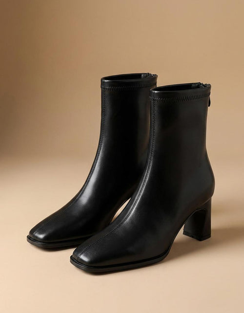 Ariadna | Botines de punta cuadrada con tacón - Negro
