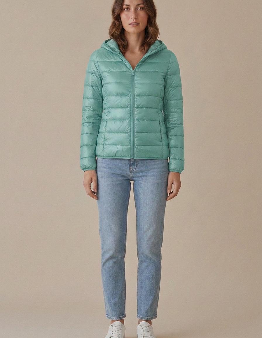Tania | Plumífero ultraligero con capucha - Verde menta